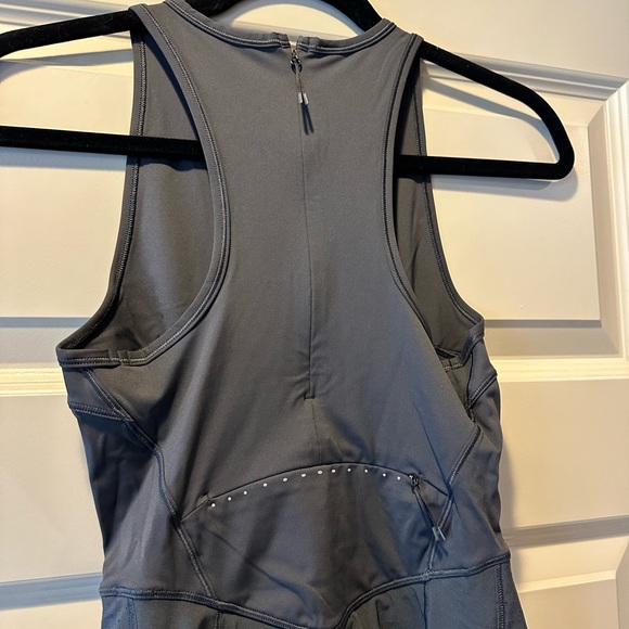 Lululemon Nulux Running Dress 8” in Graphite Gray - Picture 11 of 13